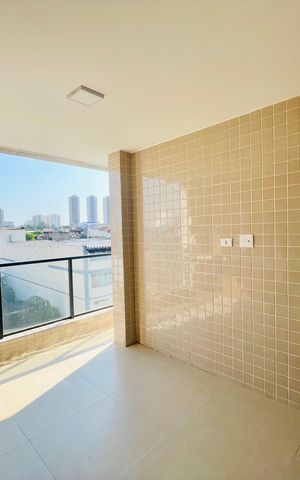 Apartamento à venda com 68m², 2 quartos e 1 vaga Apartamento à venda com 68m², 2 quartos e 1 vagaVaranda