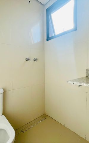 Apartamento à venda com 68m², 2 quartos e 1 vaga Apartamento à venda com 68m², 2 quartos e 1 vagaBanheiro Social