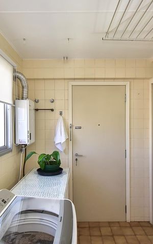Apartamento à venda com 157m², 3 quartos e 4 vagasÁrea de Serviço