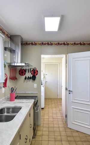Apartamento à venda com 157m², 3 quartos e 4 vagasCozinha