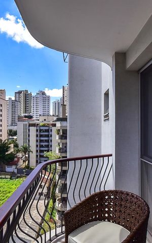 Apartamento à venda com 157m², 3 quartos e 4 vagasVaranda