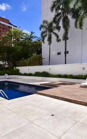Apartamento à venda com 157m², 3 quartos e 4 vagasPiscina