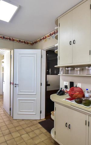 Apartamento à venda com 157m², 3 quartos e 4 vagasCozinha