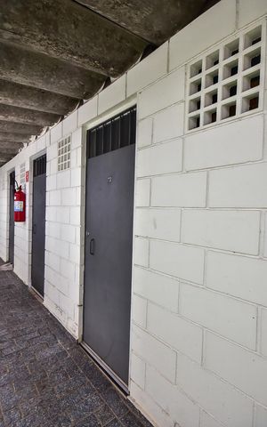 Apartamento à venda com 157m², 3 quartos e 4 vagasDepósito