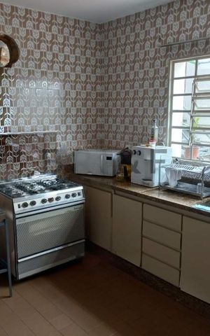 Casa à venda com 300m², 4 quartos e sem vaga