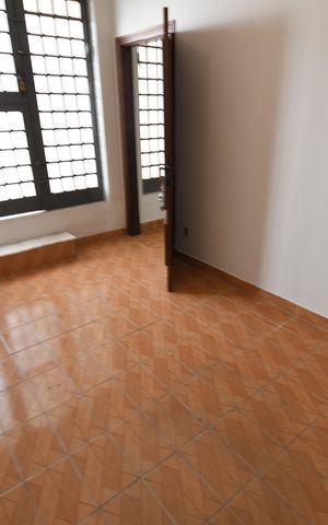 Casa à venda com 280m², 3 quartos e 2 vagasEscritório