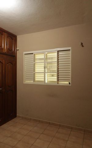 Casa à venda com 104m², 2 quartos e 3 vagas Casa à venda com 104m², 2 quartos e 3 vagasQuarto