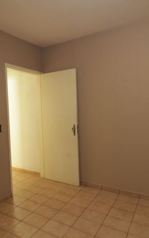 Casa à venda com 104m², 2 quartos e 3 vagas Casa à venda com 104m², 2 quartos e 3 vagasQuarto