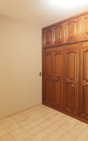 Casa à venda com 104m², 2 quartos e 3 vagas Casa à venda com 104m², 2 quartos e 3 vagasQuarto