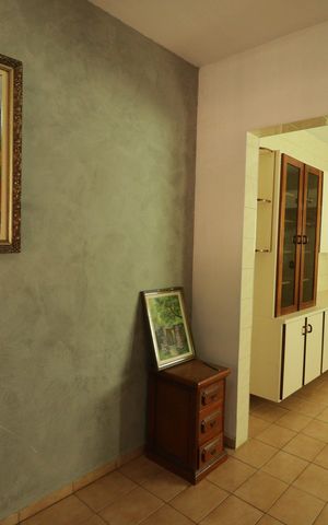 Casa à venda com 104m², 2 quartos e 3 vagas Casa à venda com 104m², 2 quartos e 3 vagasSala