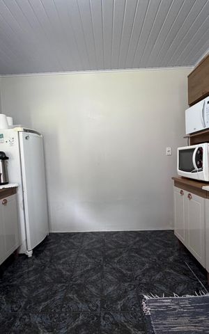 Casa à venda com 400m², 1 quarto e 1 vaga Casa à venda com 400m², 1 quarto e 1 vagaCozinha