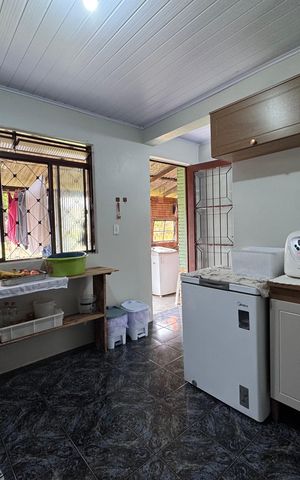 Casa à venda com 400m², 1 quarto e 1 vaga Casa à venda com 400m², 1 quarto e 1 vagaCozinha
