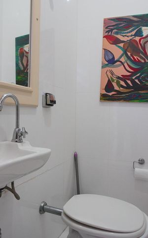 Apartamento à venda com 230m², 4 quartos e 2 vagasBanheiro de Serviço