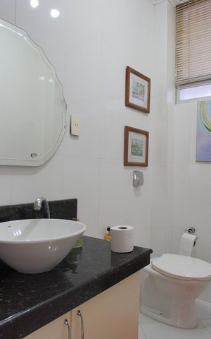Apartamento à venda com 230m², 4 quartos e 2 vagasLavabo