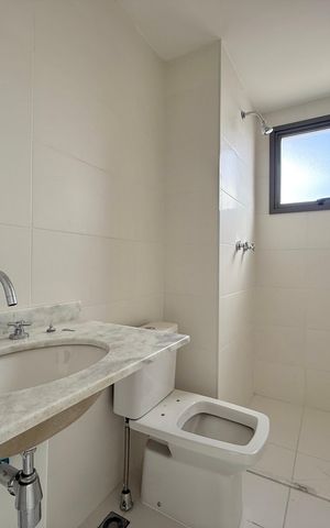 Apartamento à venda com 77m², 2 quartos e 1 vaga Apartamento à venda com 77m², 2 quartos e 1 vagaBanheiro Suíte 1