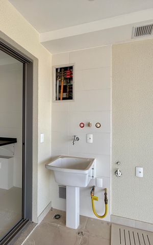 Apartamento à venda com 77m², 2 quartos e 1 vaga Apartamento à venda com 77m², 2 quartos e 1 vagaÁrea de Serviço