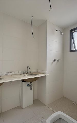 Apartamento à venda com 77m², 2 quartos e 1 vaga Apartamento à venda com 77m², 2 quartos e 1 vagaBanheiro Suíte 2