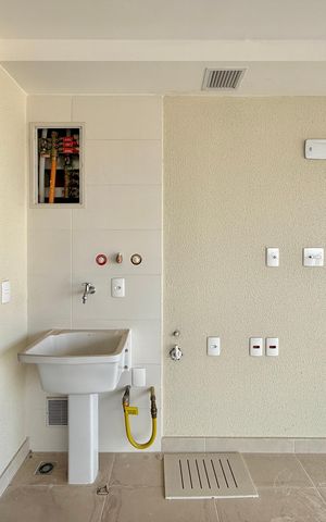 Apartamento à venda com 77m², 2 quartos e 1 vaga Apartamento à venda com 77m², 2 quartos e 1 vagaÁrea de Serviço