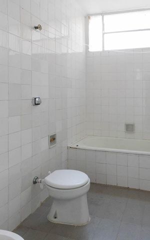 Apartamento à venda com 126m², 3 quartos e sem vaga Apartamento à venda com 126m², 3 quartos e sem vagaBanheiro