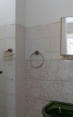Apartamento à venda com 126m², 3 quartos e sem vaga Apartamento à venda com 126m², 3 quartos e sem vagaBanheiro de Serviço