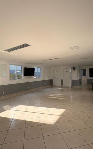 Apartamento à venda com 50m², 2 quartos e 1 vaga Apartamento à venda com 50m², 2 quartos e 1 vagaÁrea comum - Salão de festas
