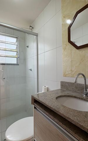 Apartamento à venda com 50m², 2 quartos e 1 vaga Apartamento à venda com 50m², 2 quartos e 1 vagaBanheiro Social