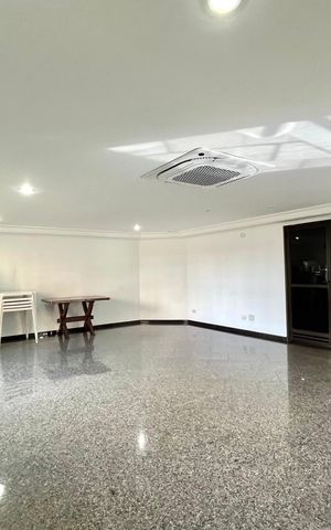 Apartamento à venda com 72m², 3 quartos e 2 vagas Apartamento à venda com 72m², 3 quartos e 2 vagasÁrea comum - Salão de festas
