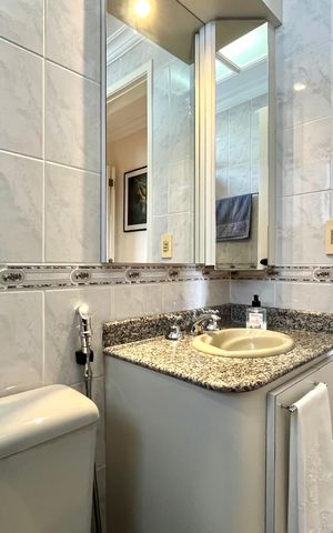 Apartamento à venda com 72m², 3 quartos e 2 vagas Apartamento à venda com 72m², 3 quartos e 2 vagasBanheiro