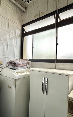 Apartamento à venda com 72m², 3 quartos e 2 vagas Apartamento à venda com 72m², 3 quartos e 2 vagasÁrea de Serviço