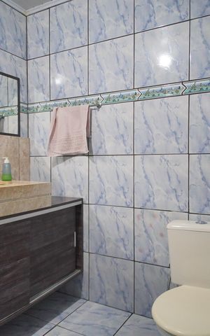 Casa à venda com 200m², 4 quartos e 1 vagaBanheiro 1