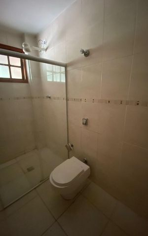 Casa de condomínio para alugar com 1290m², 6 quartos e 6 vagas