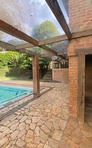 Casa de condomínio para alugar com 1290m², 6 quartos e 6 vagas