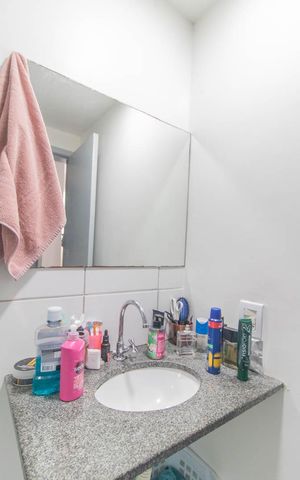 Apartamento à venda com 47m², 2 quartos e 1 vagaBanheiro Social