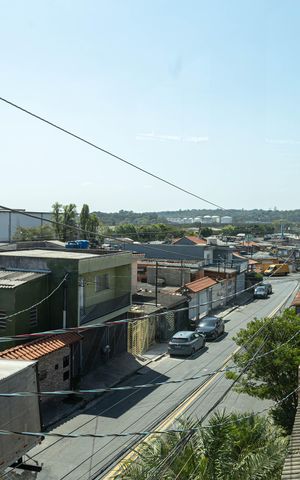 Casa à venda com 385m², 4 quartos e 6 vagas Casa à venda com 385m², 4 quartos e 6 vagasVista da Varanda da Sala