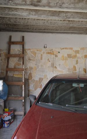 Casa à venda com 100m², 2 quartos e 1 vagaGaragem