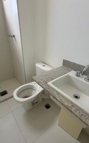 Apartamento à venda com 70m², 3 quartos e 2 vagas Apartamento à venda com 70m², 3 quartos e 2 vagasBanheiro da Suíte