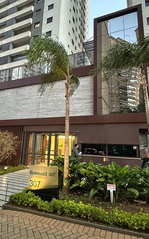 Apartamento à venda com 70m², 3 quartos e 2 vagas Apartamento à venda com 70m², 3 quartos e 2 vagasFachada