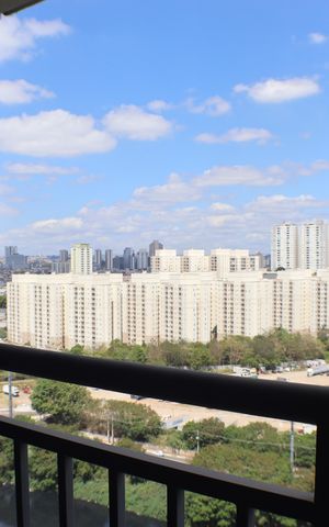 Apartamento à venda com 70m², 3 quartos e 2 vagas Apartamento à venda com 70m², 3 quartos e 2 vagasVaranda