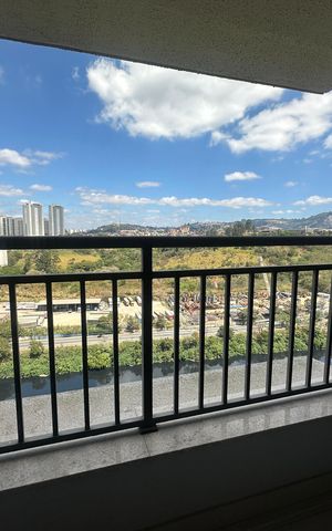 Apartamento à venda com 70m², 3 quartos e 2 vagas Apartamento à venda com 70m², 3 quartos e 2 vagasVaranda