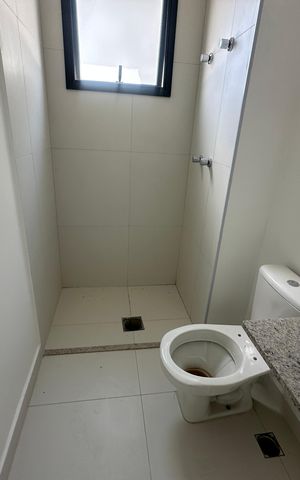 Apartamento à venda com 70m², 3 quartos e 2 vagas Apartamento à venda com 70m², 3 quartos e 2 vagasBanheiro da Suíte