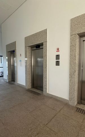Apartamento à venda com 70m², 3 quartos e 2 vagas Apartamento à venda com 70m², 3 quartos e 2 vagasHall de entrada