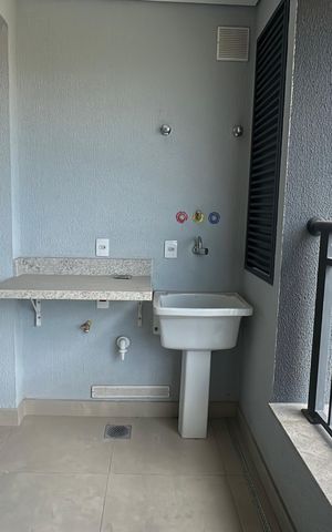 Apartamento à venda com 70m², 3 quartos e 2 vagas Apartamento à venda com 70m², 3 quartos e 2 vagasÁrea de Serviço