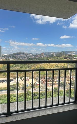 Apartamento à venda com 70m², 3 quartos e 2 vagas Apartamento à venda com 70m², 3 quartos e 2 vagasVaranda