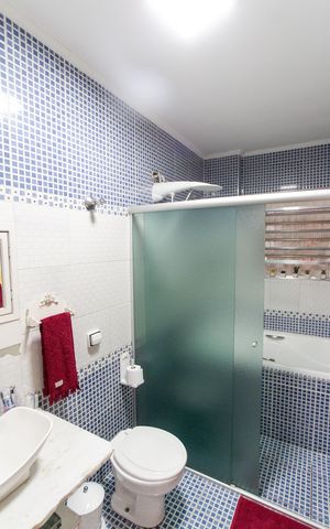 Casa à venda com 115m², 4 quartos e 3 vagas Casa à venda com 115m², 4 quartos e 3 vagasBanheiro Social
