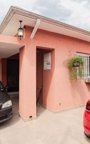 Casa à venda com 115m², 4 quartos e 3 vagas Casa à venda com 115m², 4 quartos e 3 vagasGaragem
