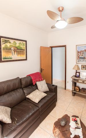 Casa à venda com 115m², 4 quartos e 3 vagas Casa à venda com 115m², 4 quartos e 3 vagasQuarto 2