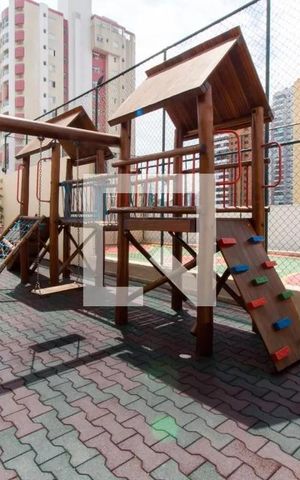 Apartamento à venda com 72m², 3 quartos e 1 vaga Apartamento à venda com 72m², 3 quartos e 1 vagaÁrea comum - Playground