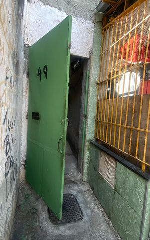 Casa à venda com 85m², 2 quartos e 1 vaga Casa à venda com 85m², 2 quartos e 1 vagaEntrada