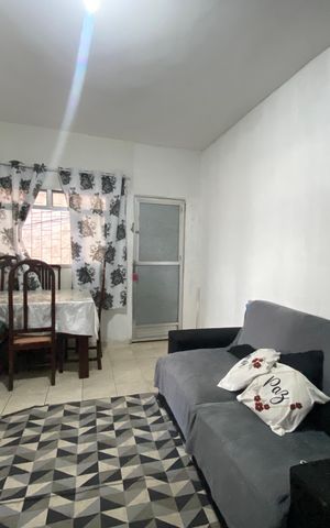 Casa à venda com 85m², 2 quartos e 1 vaga Casa à venda com 85m², 2 quartos e 1 vagaSala