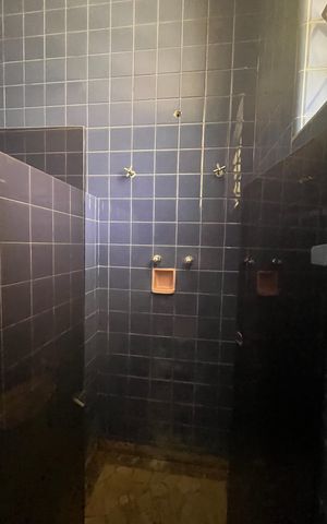 Casa para alugar com 213m², 2 quartos e 4 vagas Casa para alugar com 213m², 2 quartos e 4 vagasBanheiro 2
